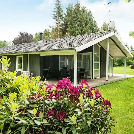 Tatil Evi Snug Holiday Home In Ans With Terrace Roe